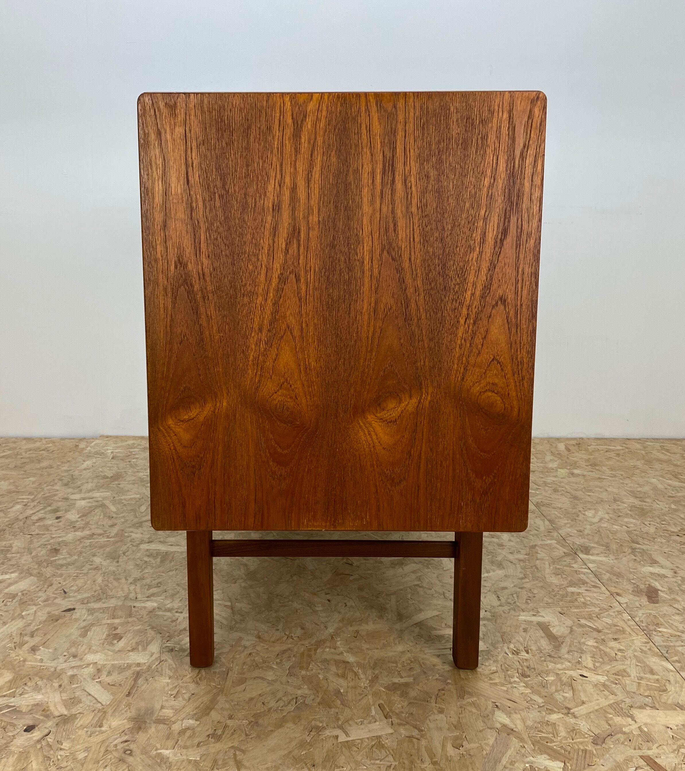 Mid century vintage sideboard