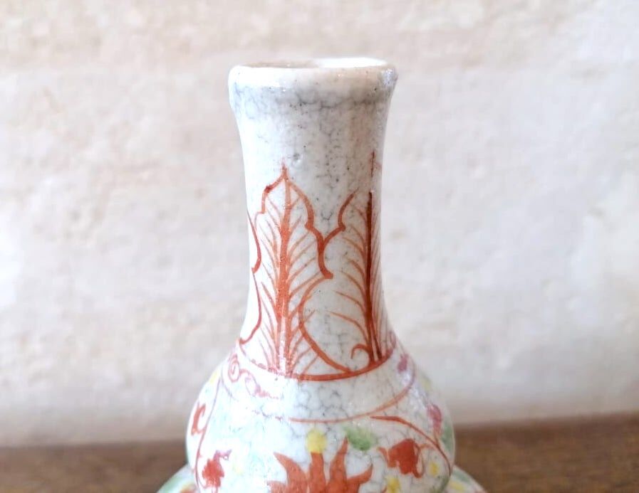 Cracked stoneware sake bottle Japan