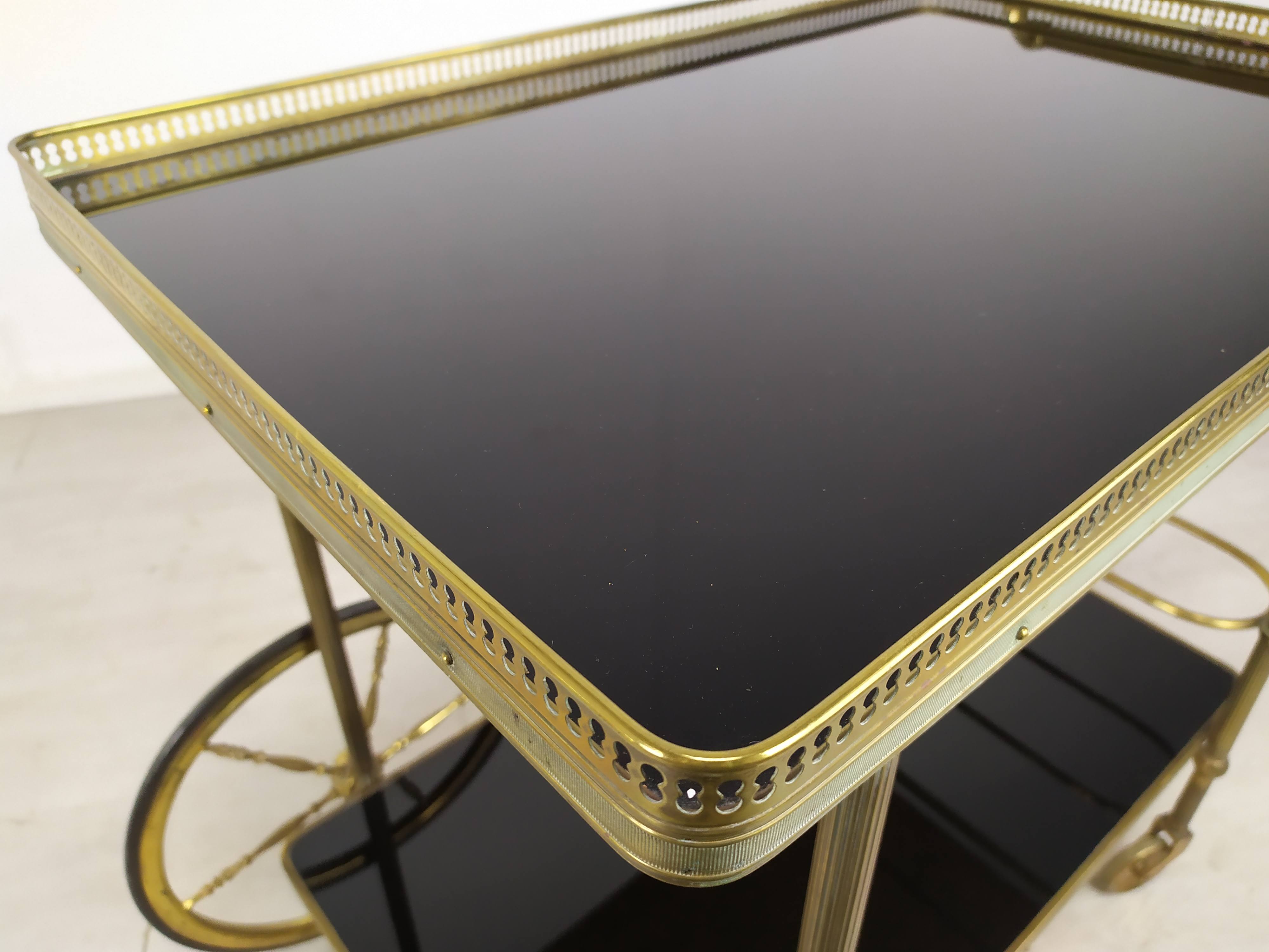 Vintage bar rolling service