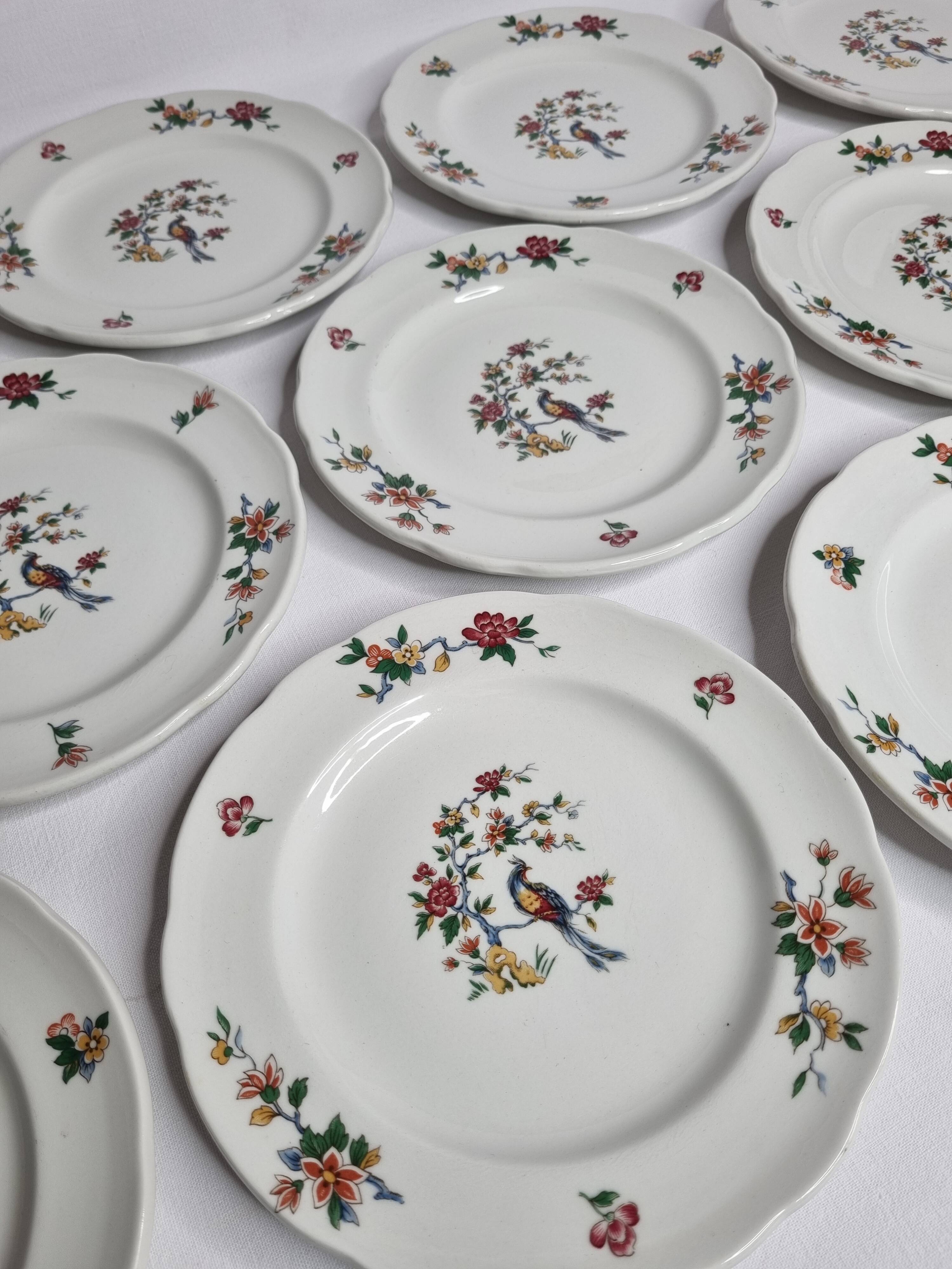 Set of 10 porcelain plates, floral and bird decoration, 18 cm, vintage