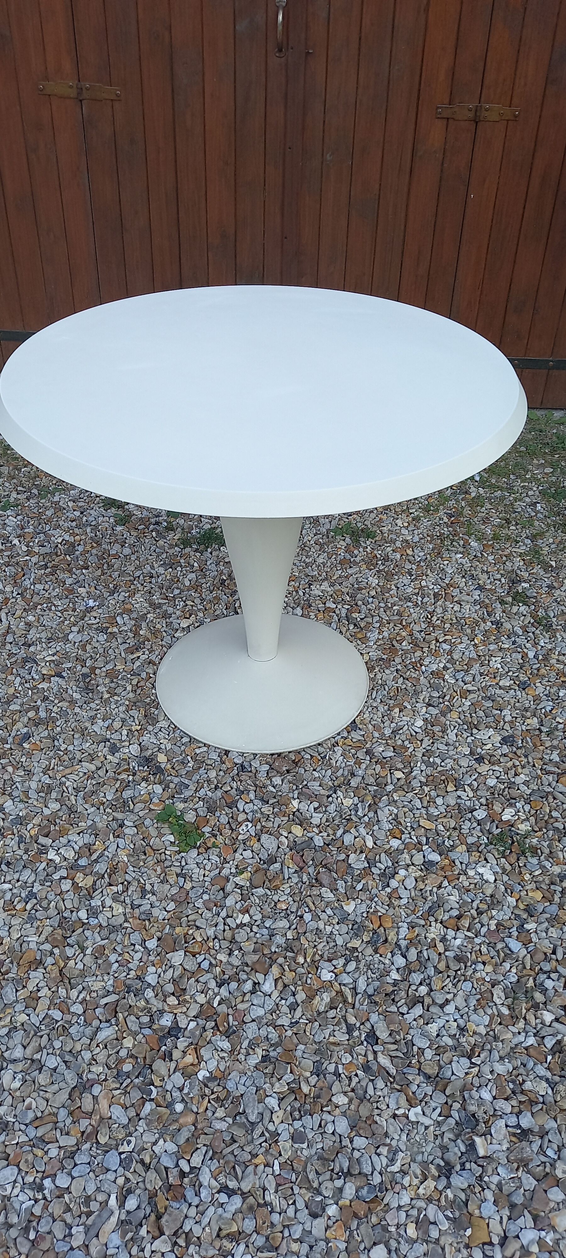 Table Miss Balù par Kartell créée par Philippe Starck
