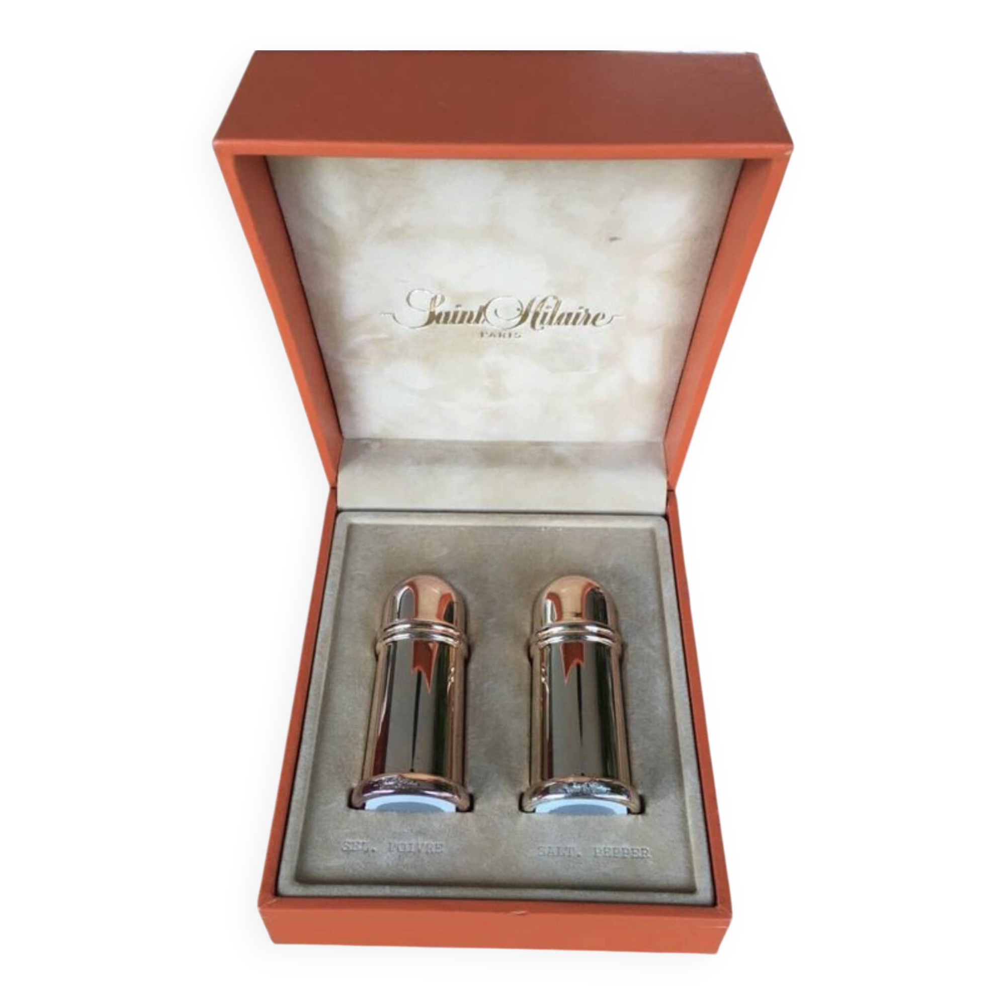 Salt and pepper shakers Saint-Hilaire