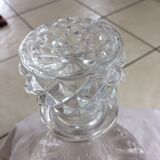 Crystal decanter with its cap