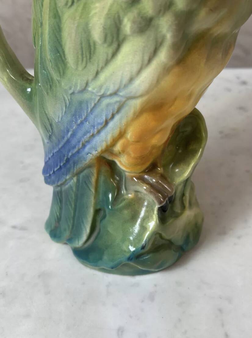 Parrot jug