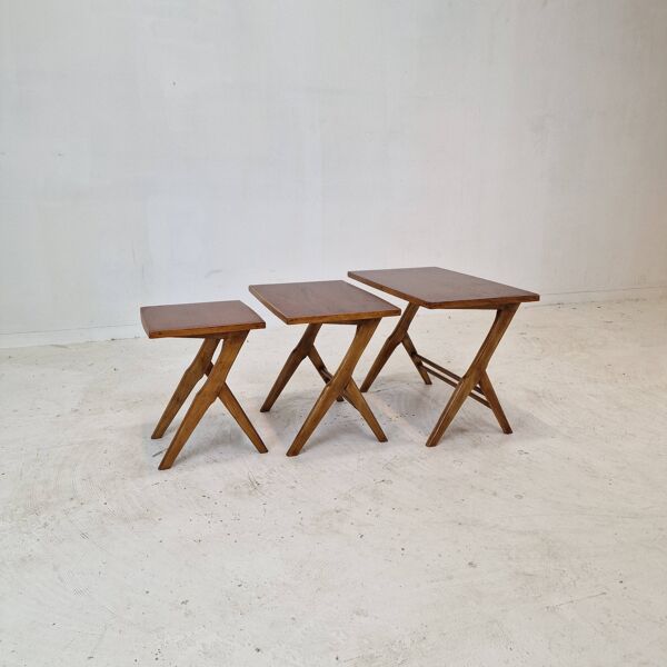 Ensemble de 3 tables gigognes en bois, Hollande 1960