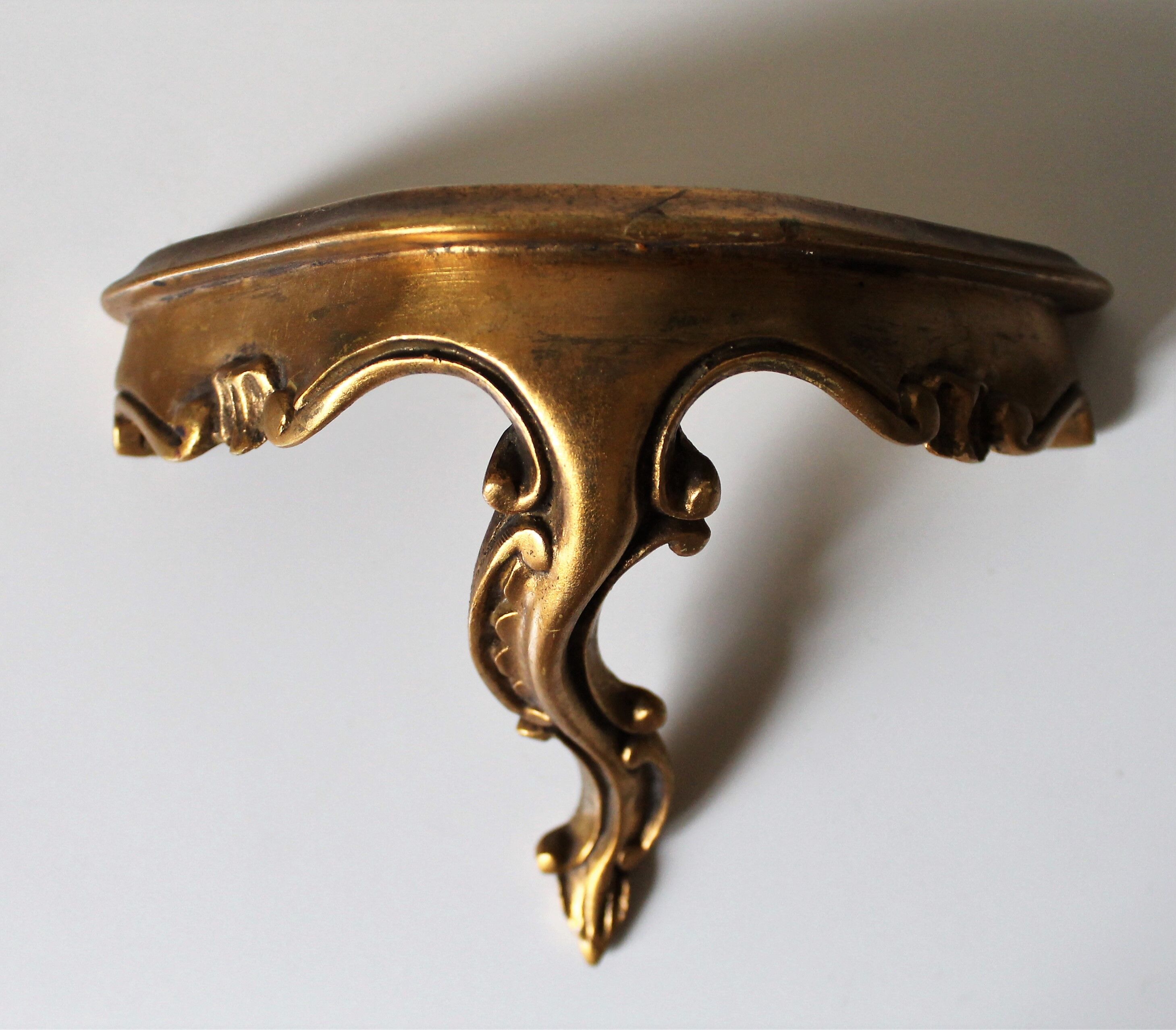 Miroir et sa console dorés style rocaille