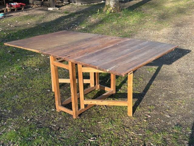 folding table - Sweden, early 19th century