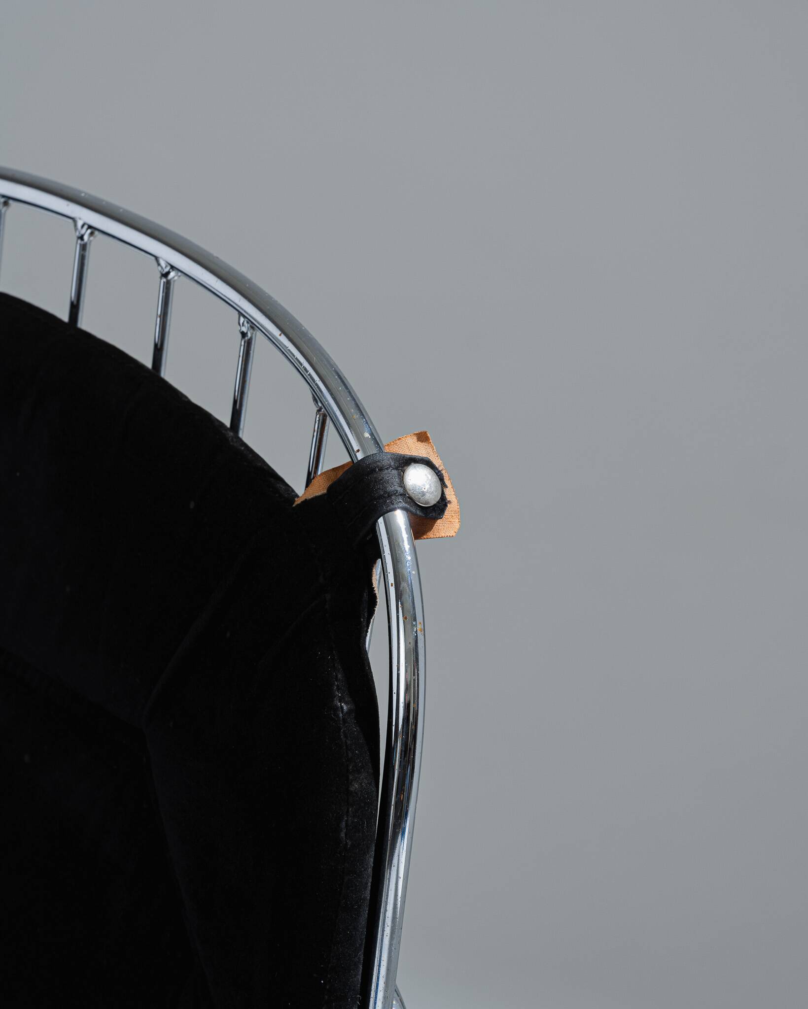 Chaise en velours noir, Gastone Rinaldi, 1970s