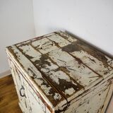 Cooler, patinated vintage Parisian sideboard