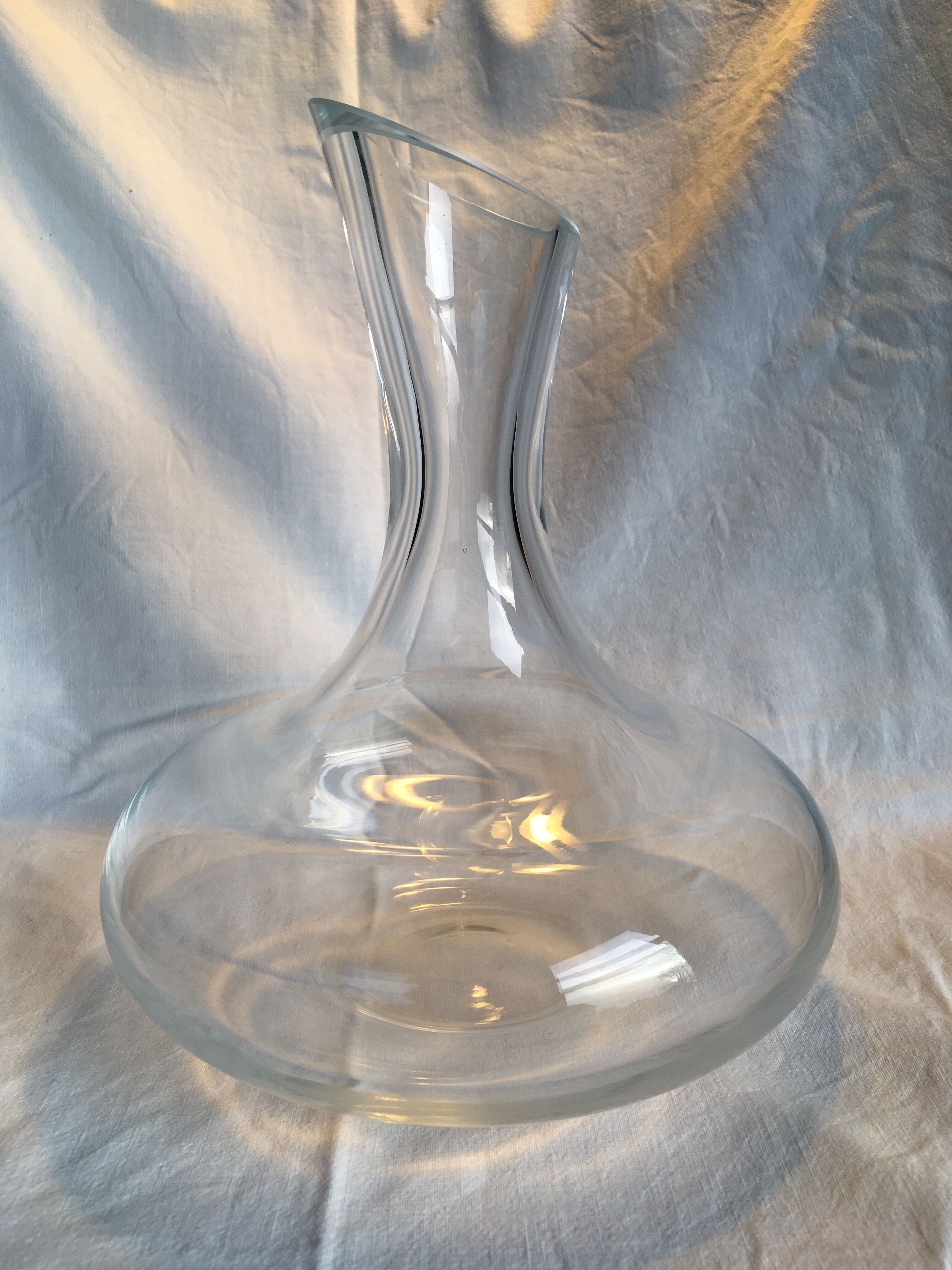 Glass carafe