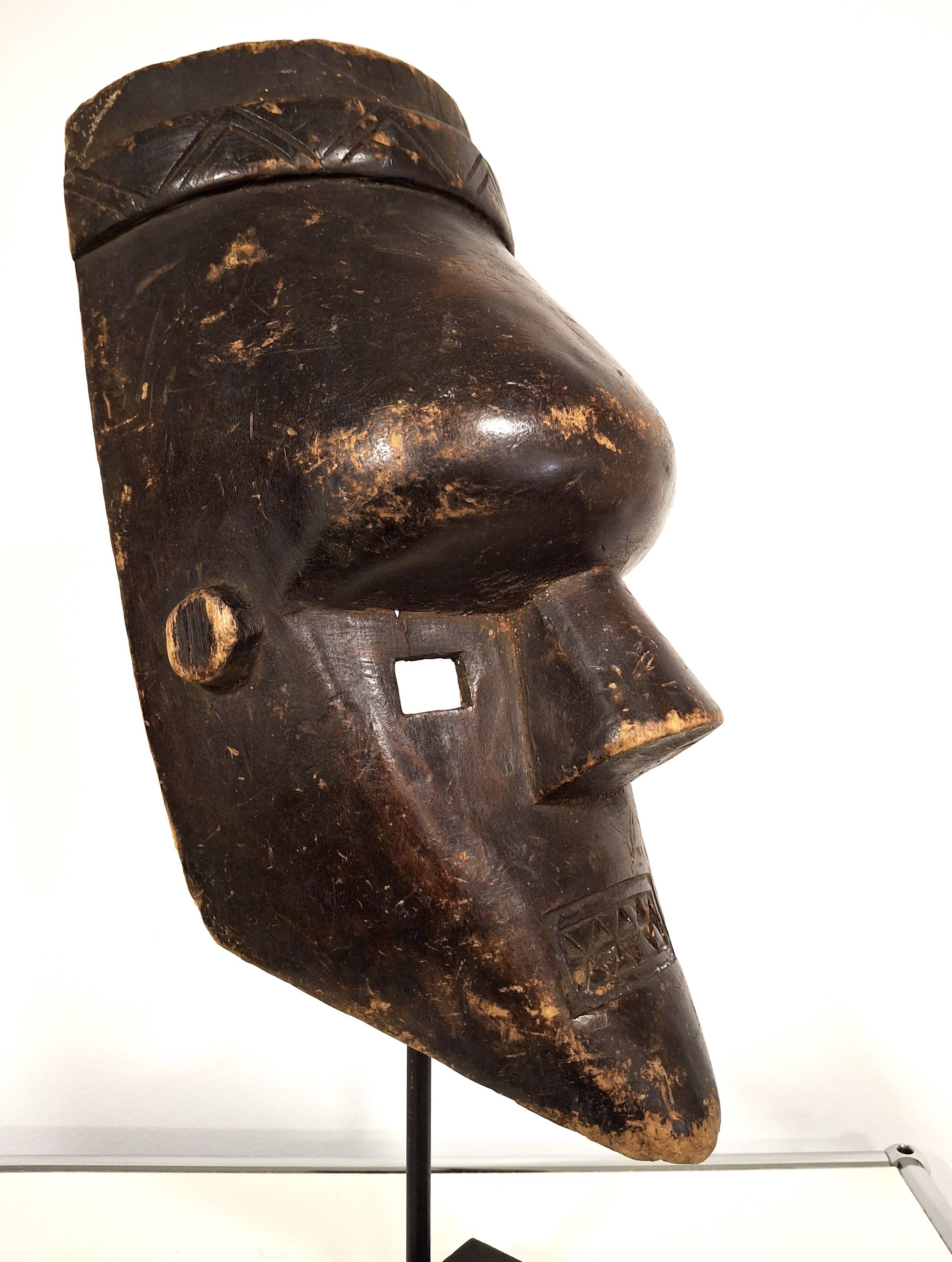 Salampasu Mask – DR Congo – Mid 20th Century – African Tribal Art