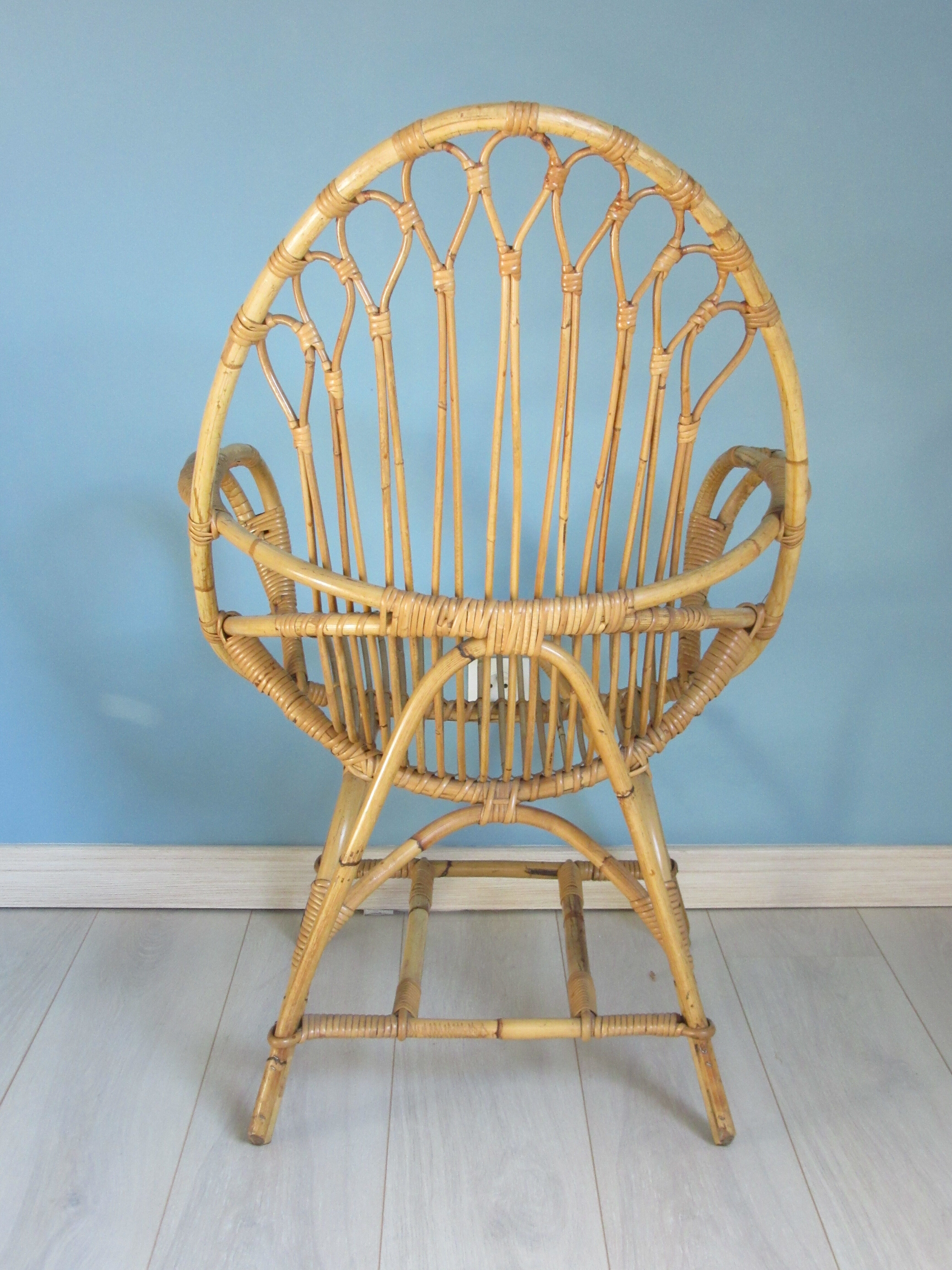 Fauteuil rotin coquille