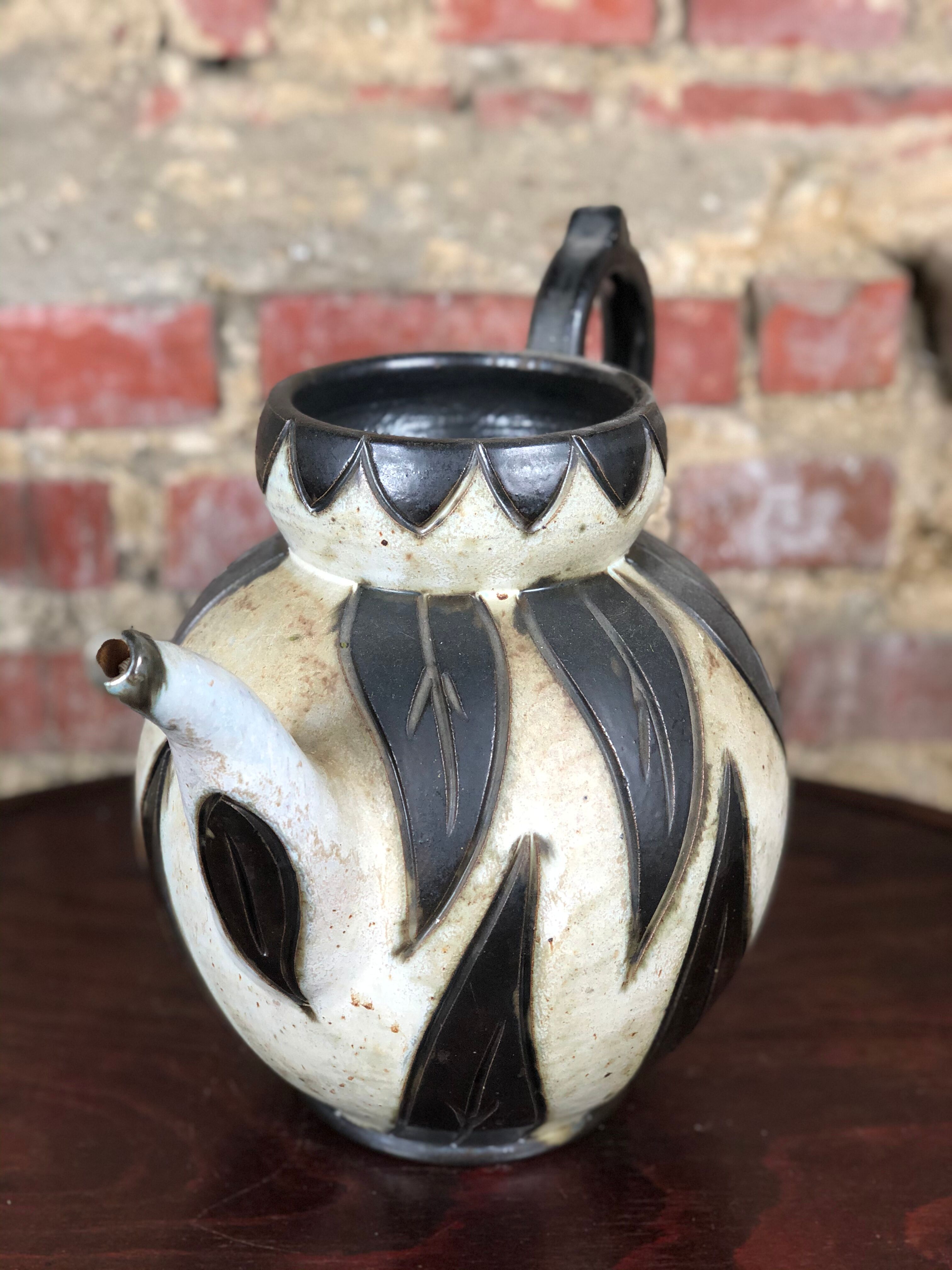 Cruche tourné main en grès "Losson" signée 1970