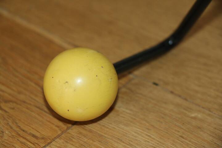 Yellow 4-ball coat rack