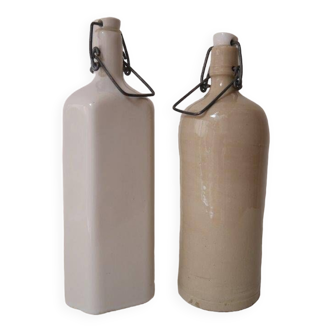 Set of 2 stoneware bottles