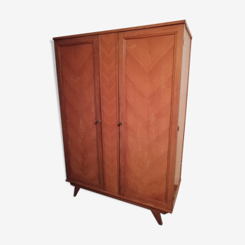 Armoire vintage