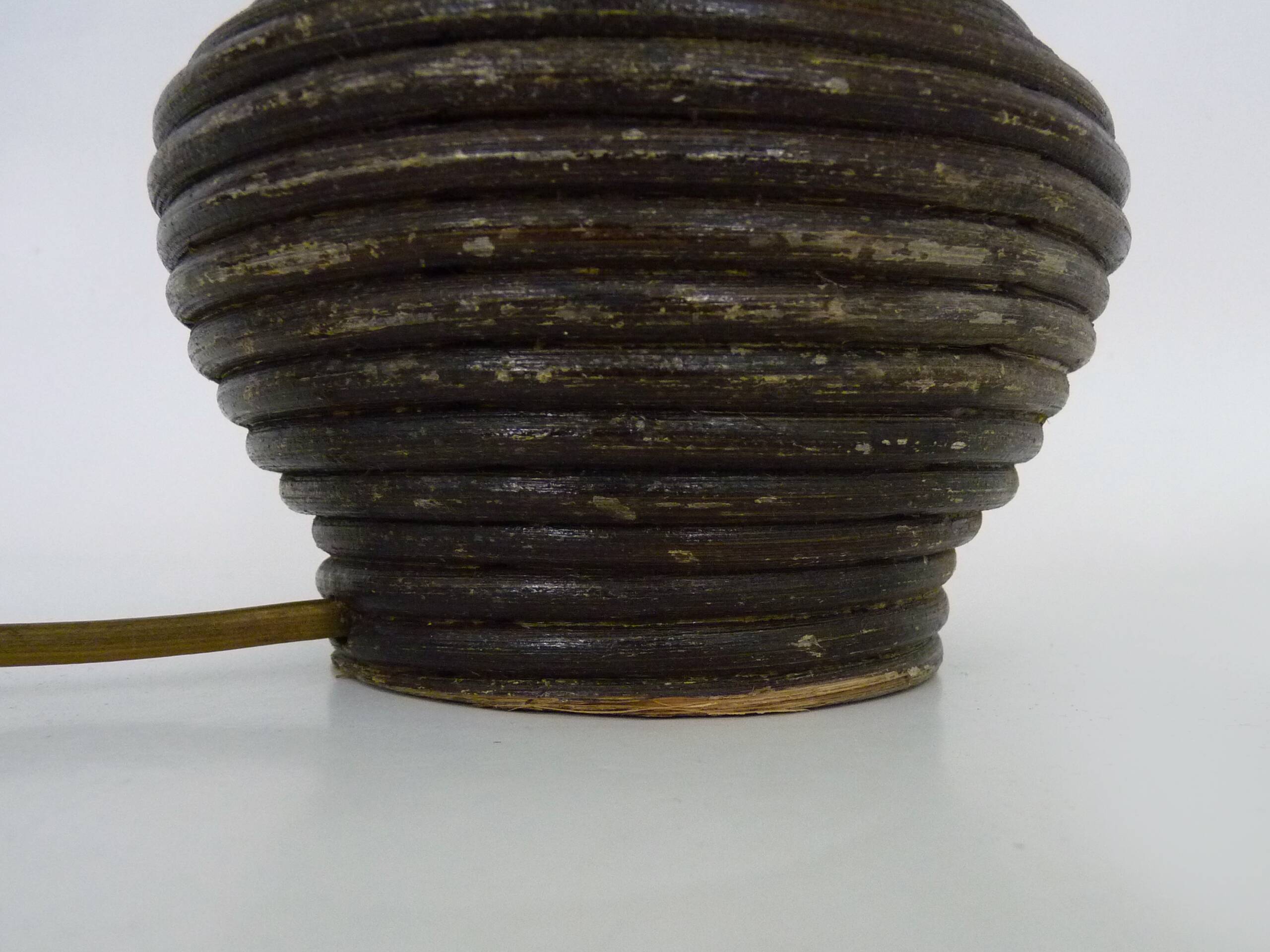 Bedside lamp, table lamp in rattan, bamboo Louis Sognot. 50s