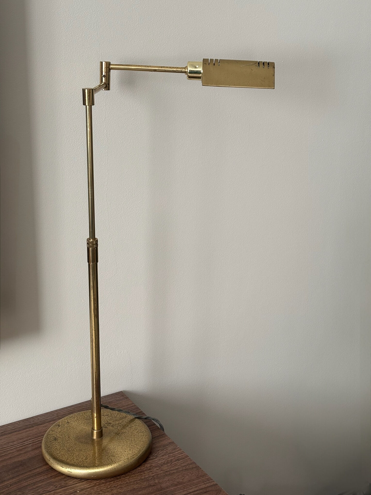 Holtkötter telescopic desk lamp in brass, Germany 1980