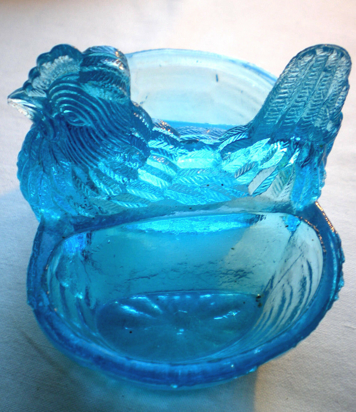 Beautiful Art Deco salt shaker in vallérysthal blue glass: A POOL