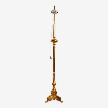 "Pique candle" double fire floor lamp in gilded bronze