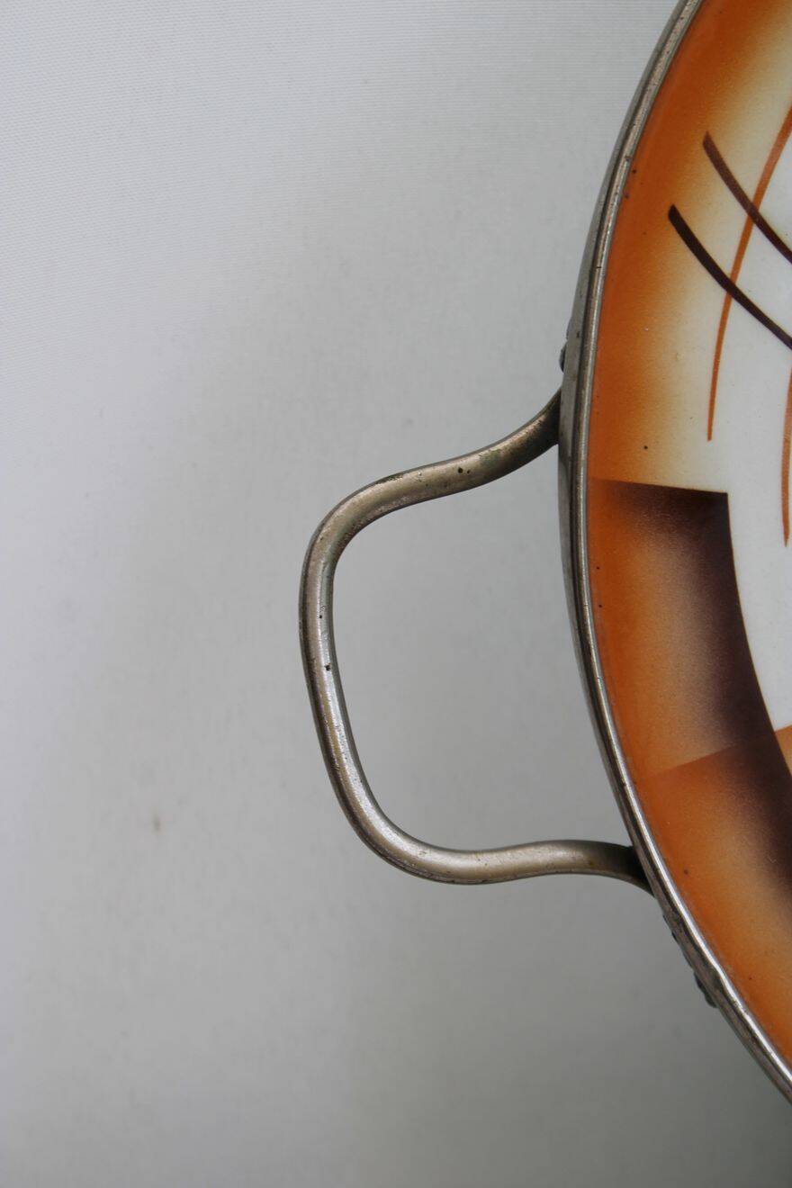 Ceramic plate
