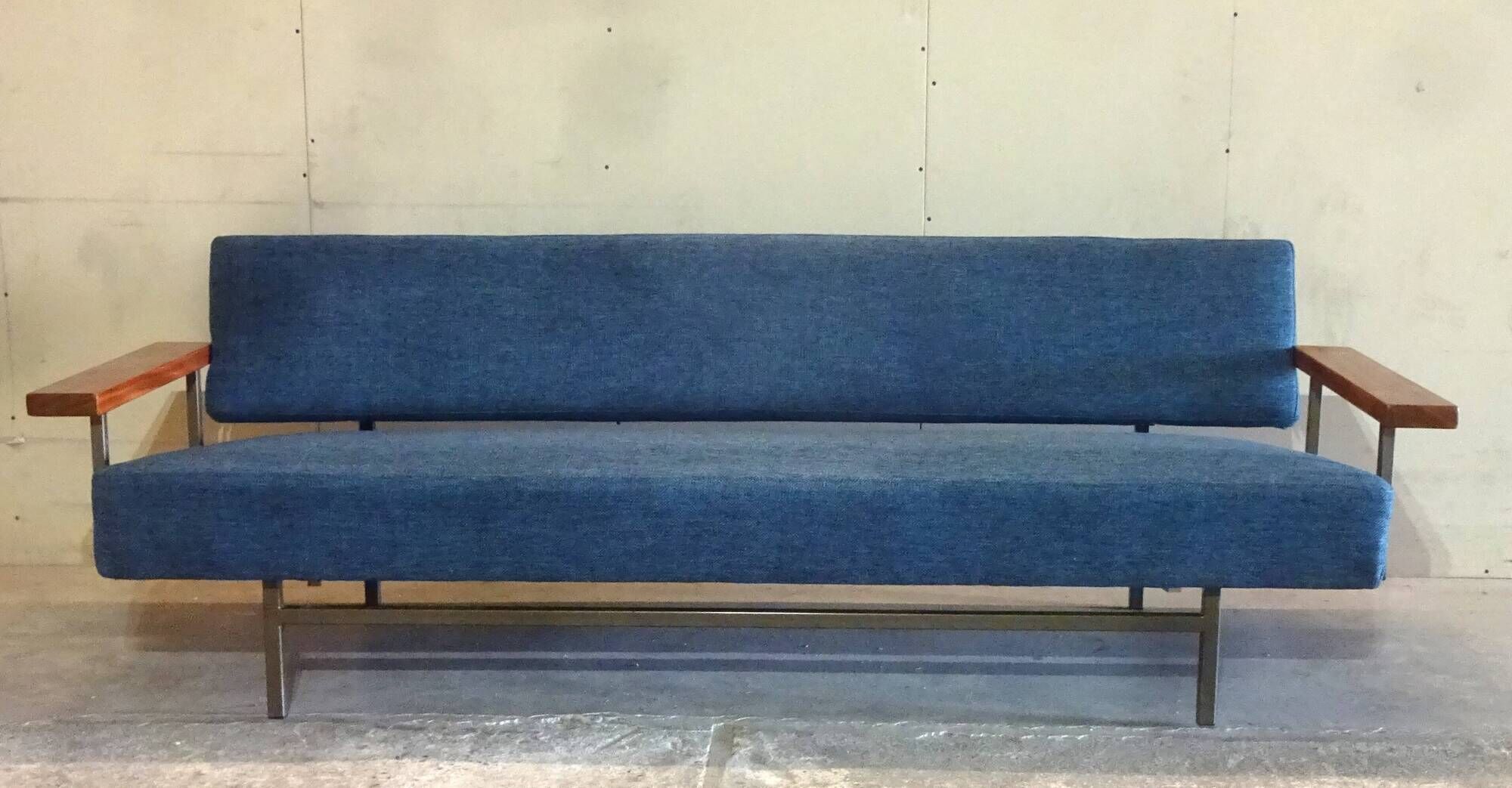 Early Edition Dutch Design 3-Seater Sofa / Daybed Model Lotus by Rob Parry