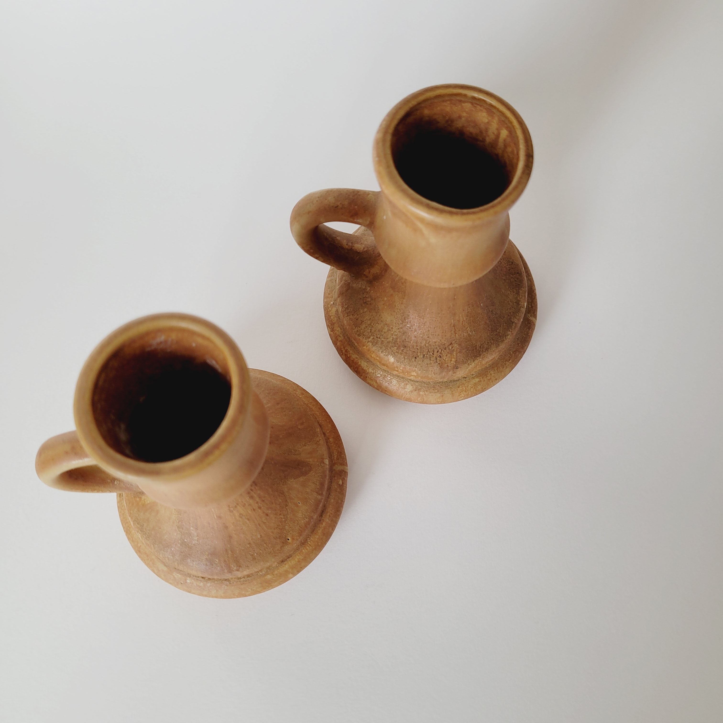 Set of 2 ceramic candle holders
