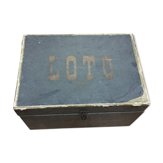 Old game of loto in its box