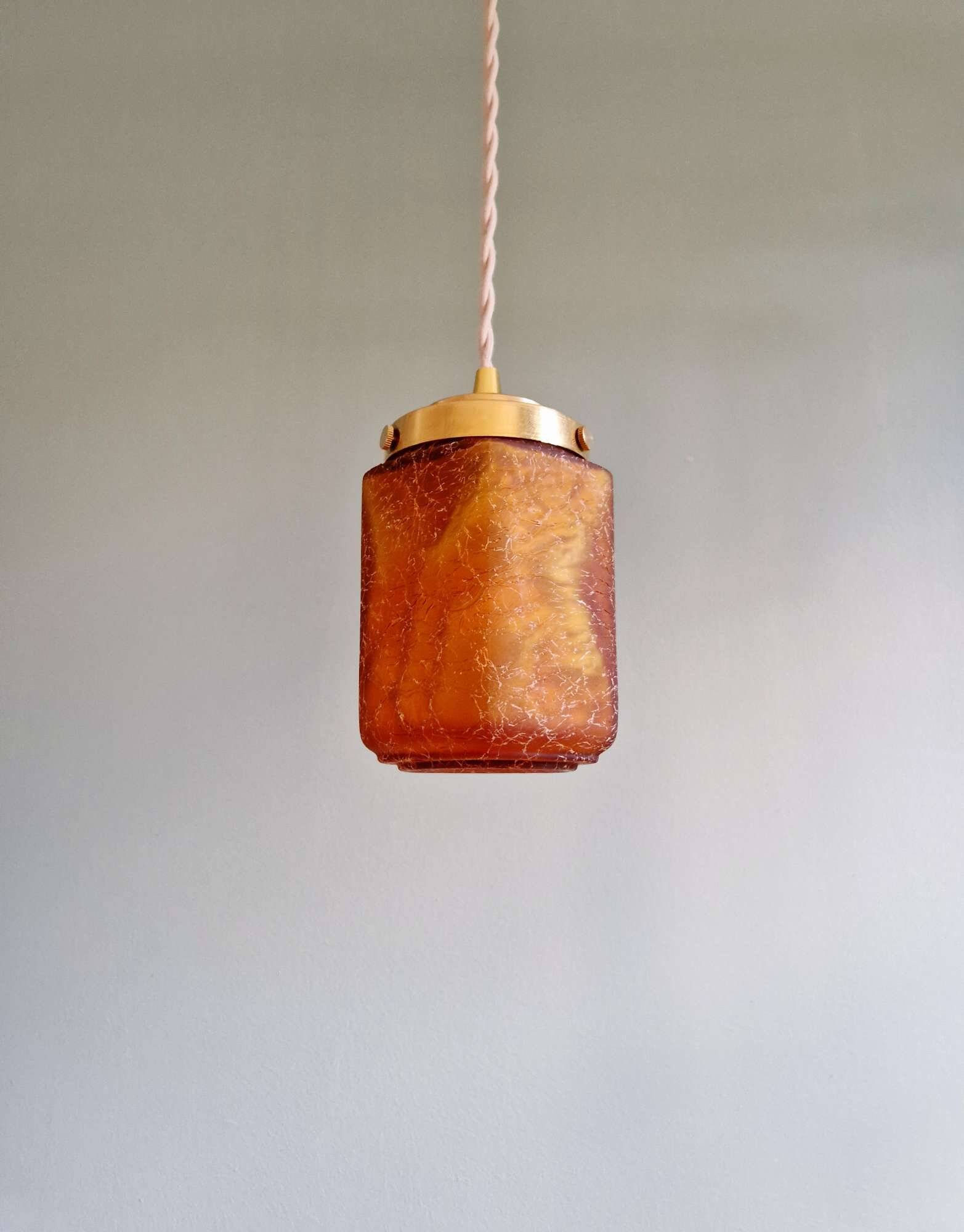 Suspension art déco en verre craquelé couleur ambre, 1920-30