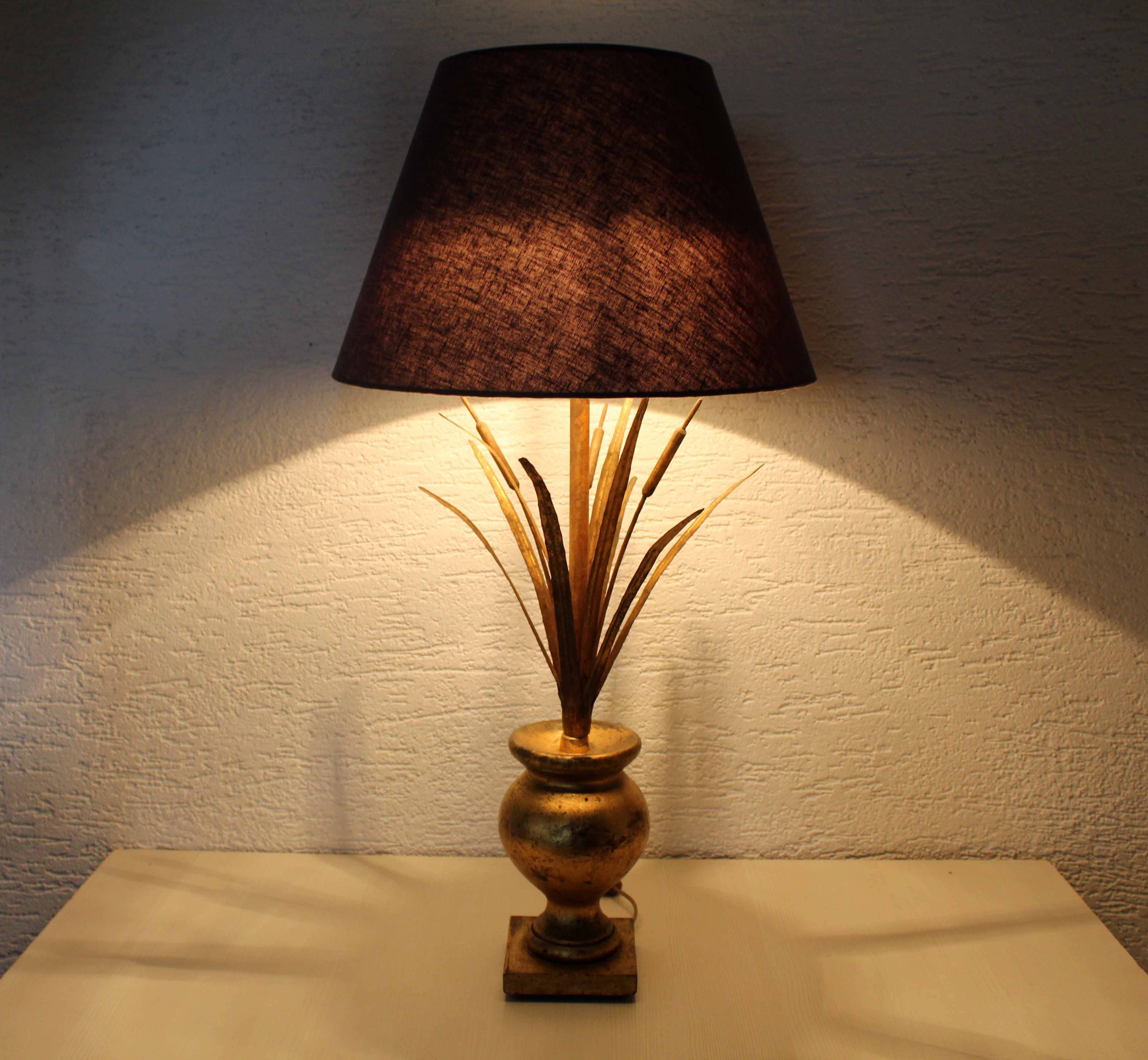 Golden wheat sheaf lamp base