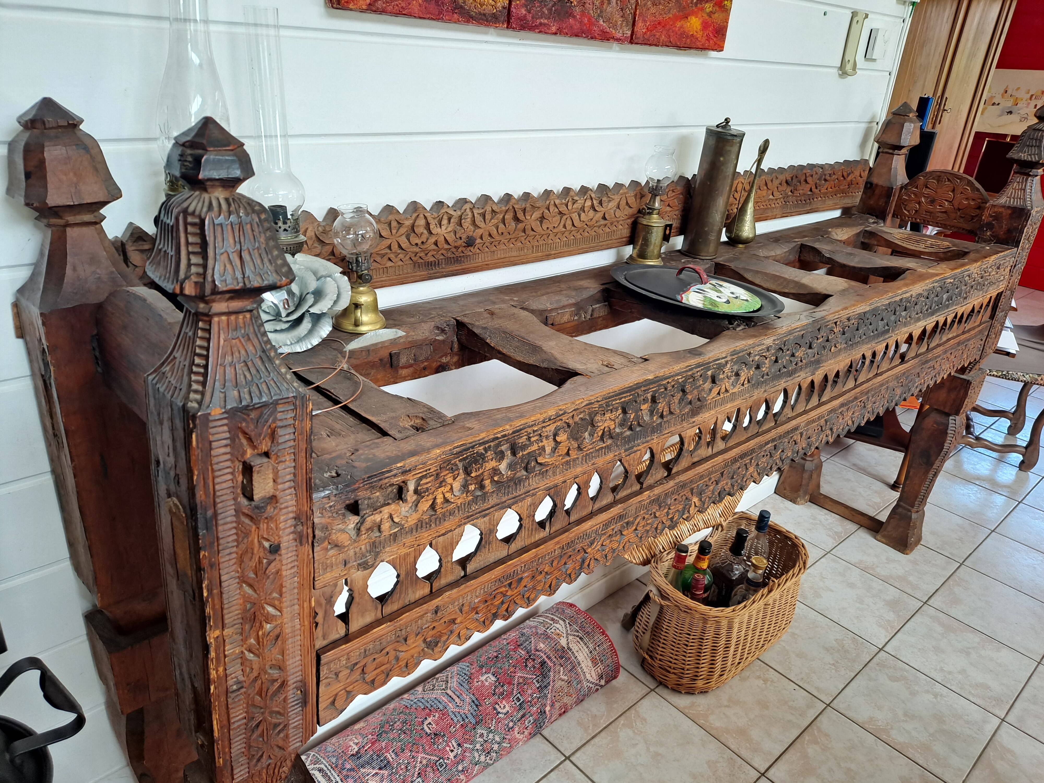 Artisanal wooden console, late 19th century.