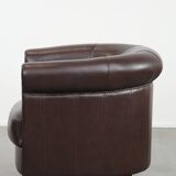 English style round leather club chair in very good condition