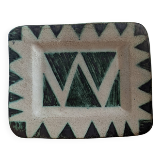 Ceramic pocket emptier