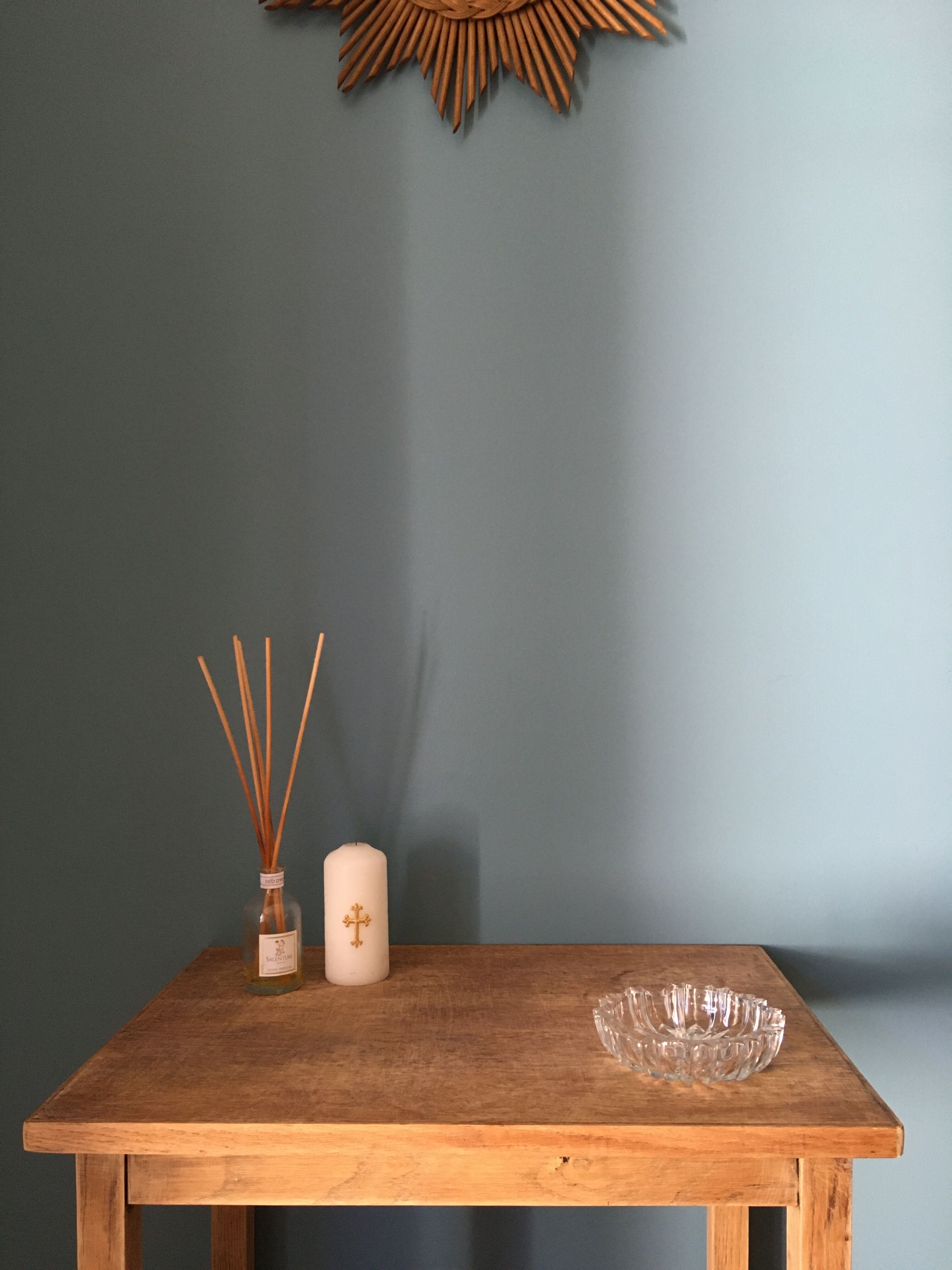 Chiseled glass ashtray
