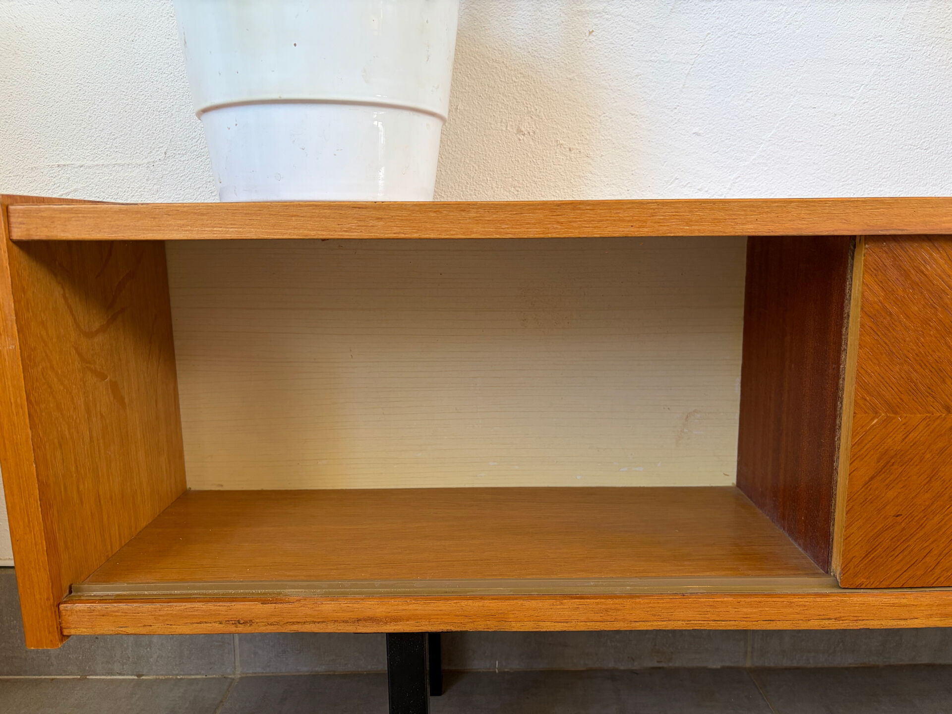 Enfilade basse vintage ( peu profonde )