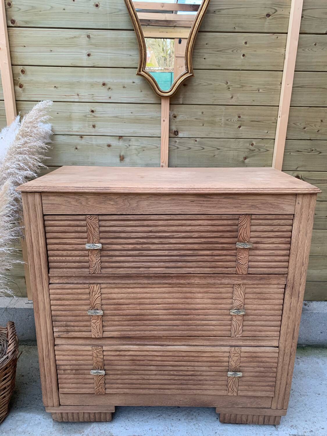 Art deco chest of drawers