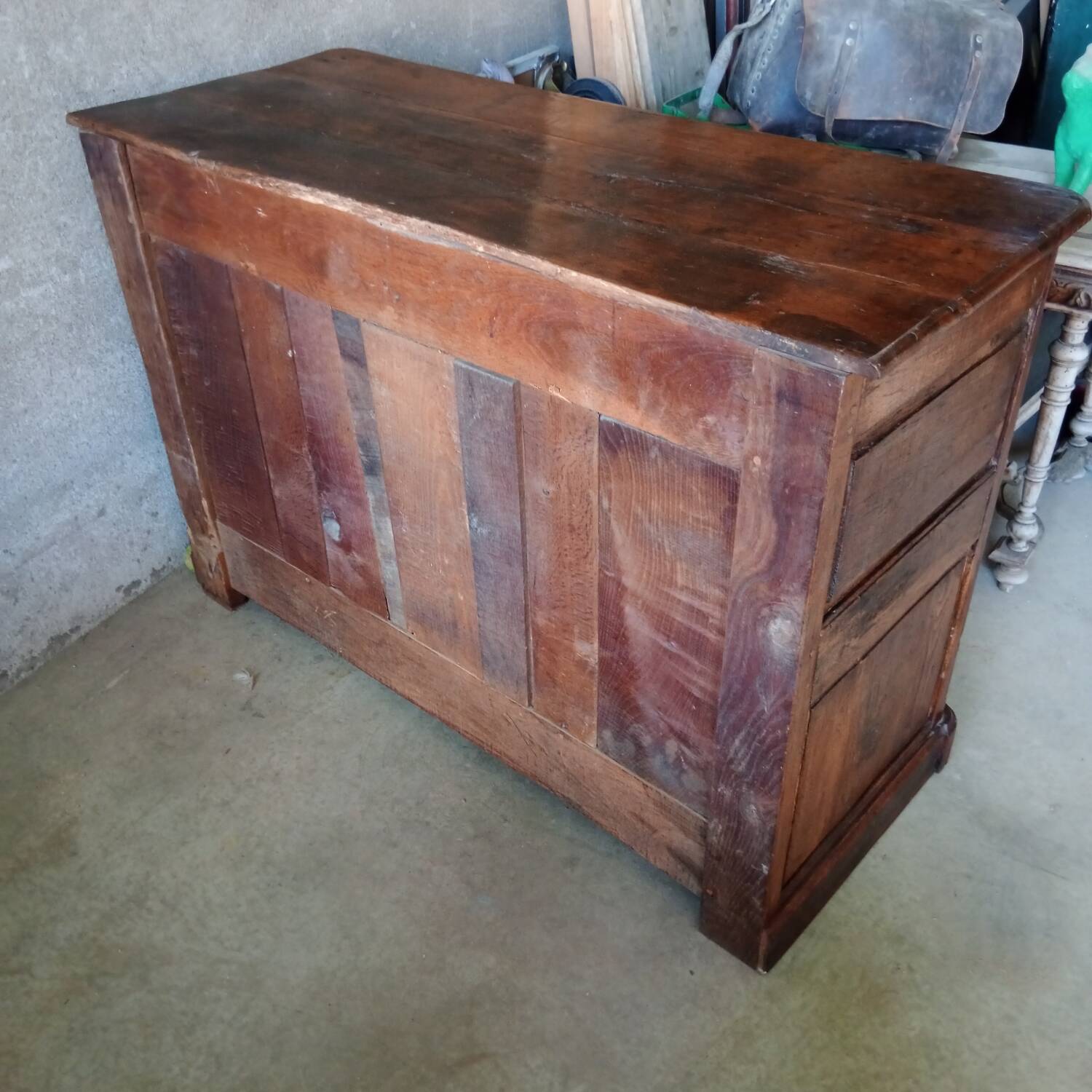 Rustic antique oak sideboard with 2 doors