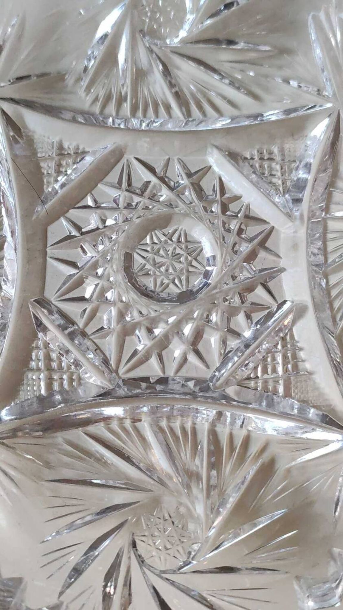 Vintage pocket tray in cut Bohemian crystal. Sophisticated star/brass patterns. Stylish Czech Boho