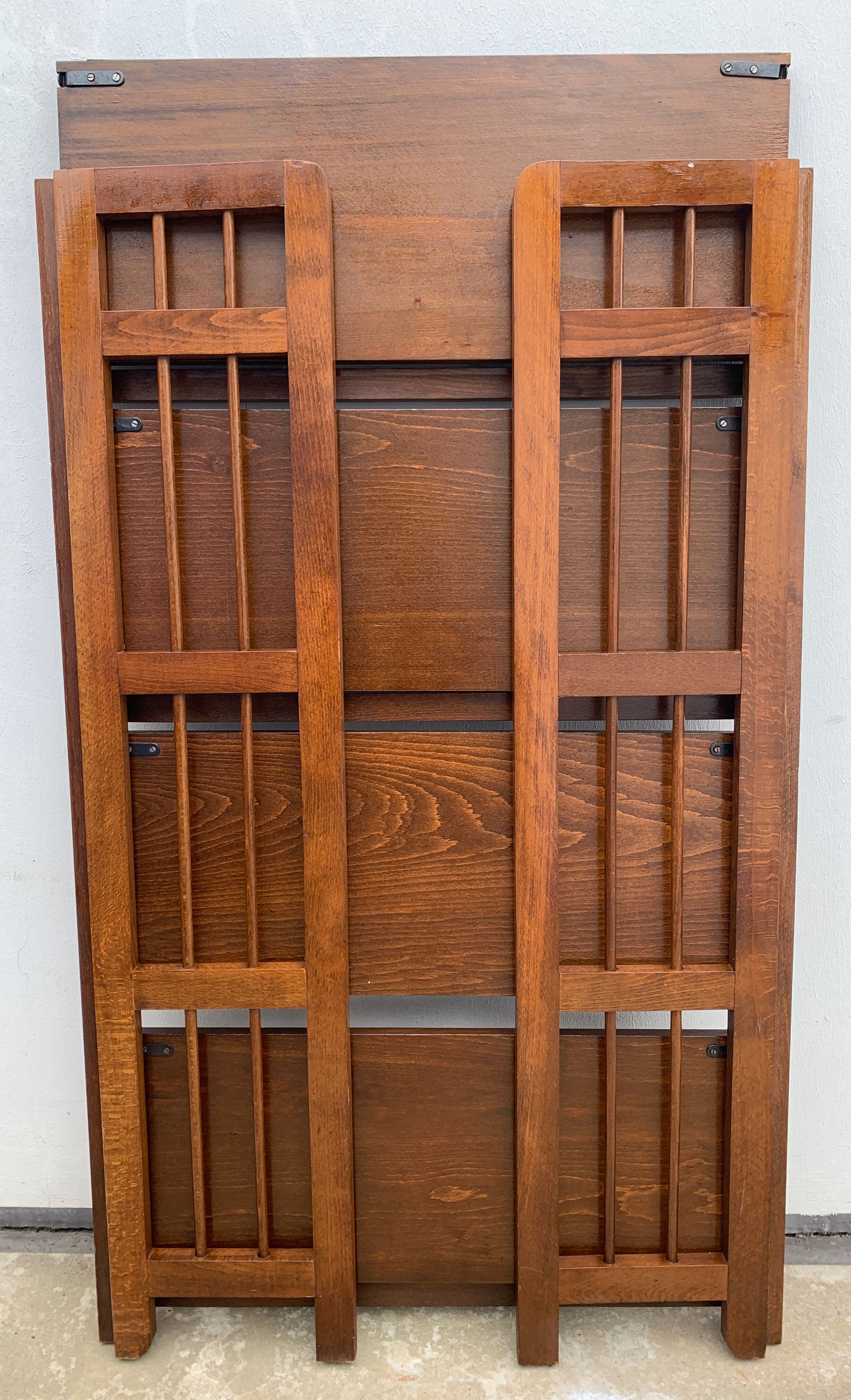 Pair of folding wooden bookcases, 4 shelves, 1950