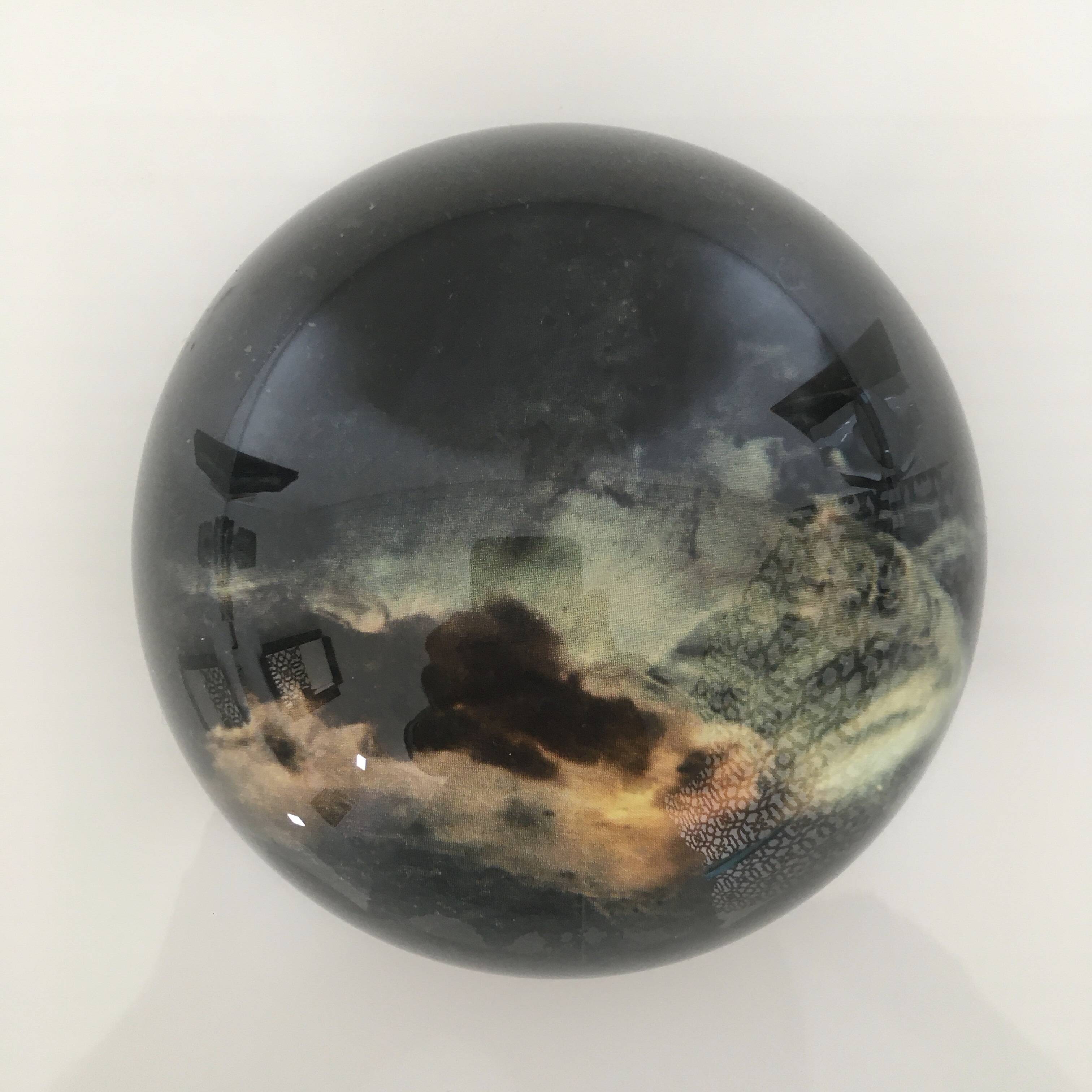 Sulfur paperweight with cloud decor