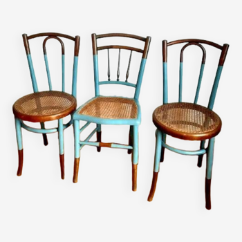 Trois chaises bistrot en bois courbé, vers 1950