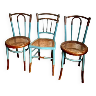 Trois chaises bistrot en bois courbé, vers 1950