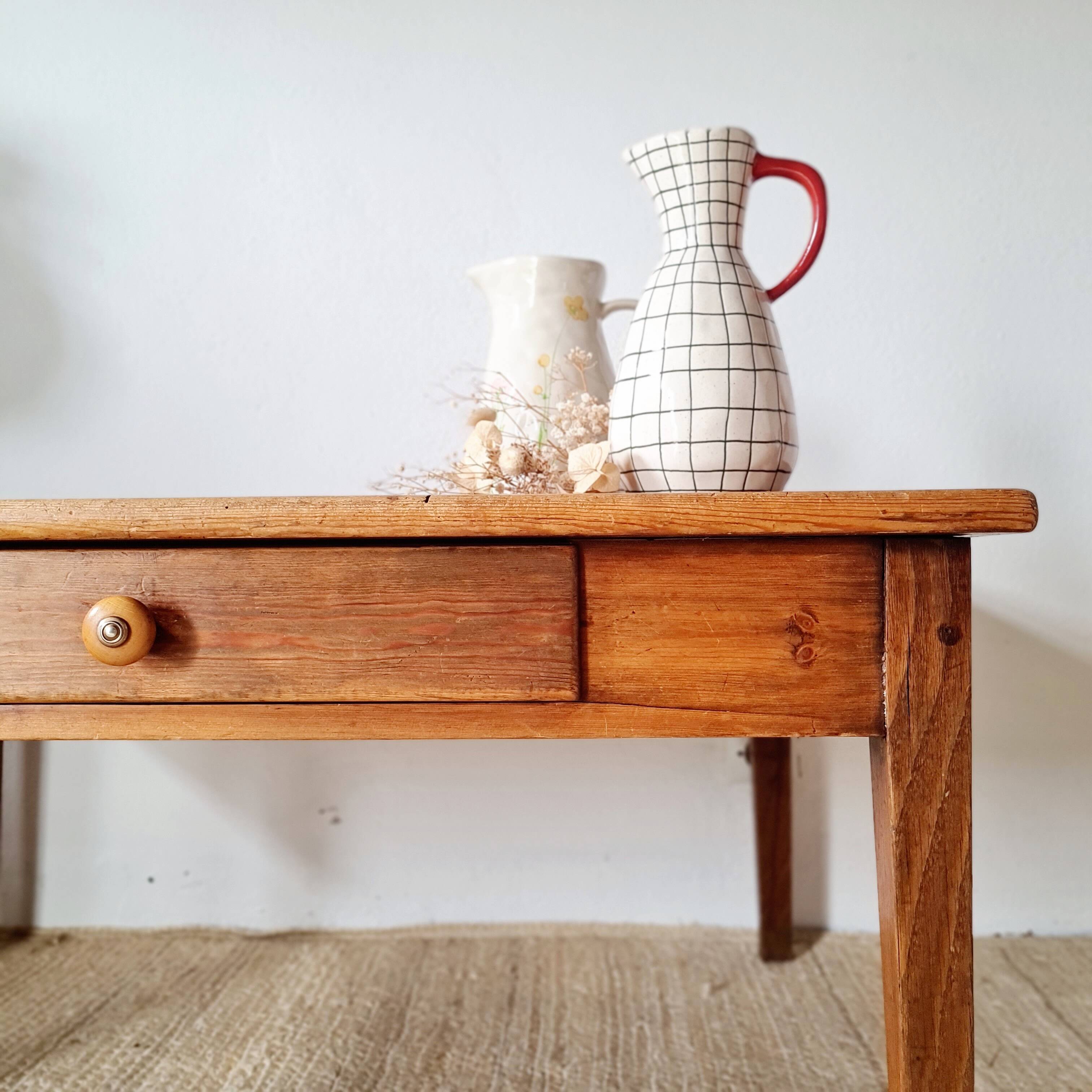 Low farmhouse table with drawer - L100