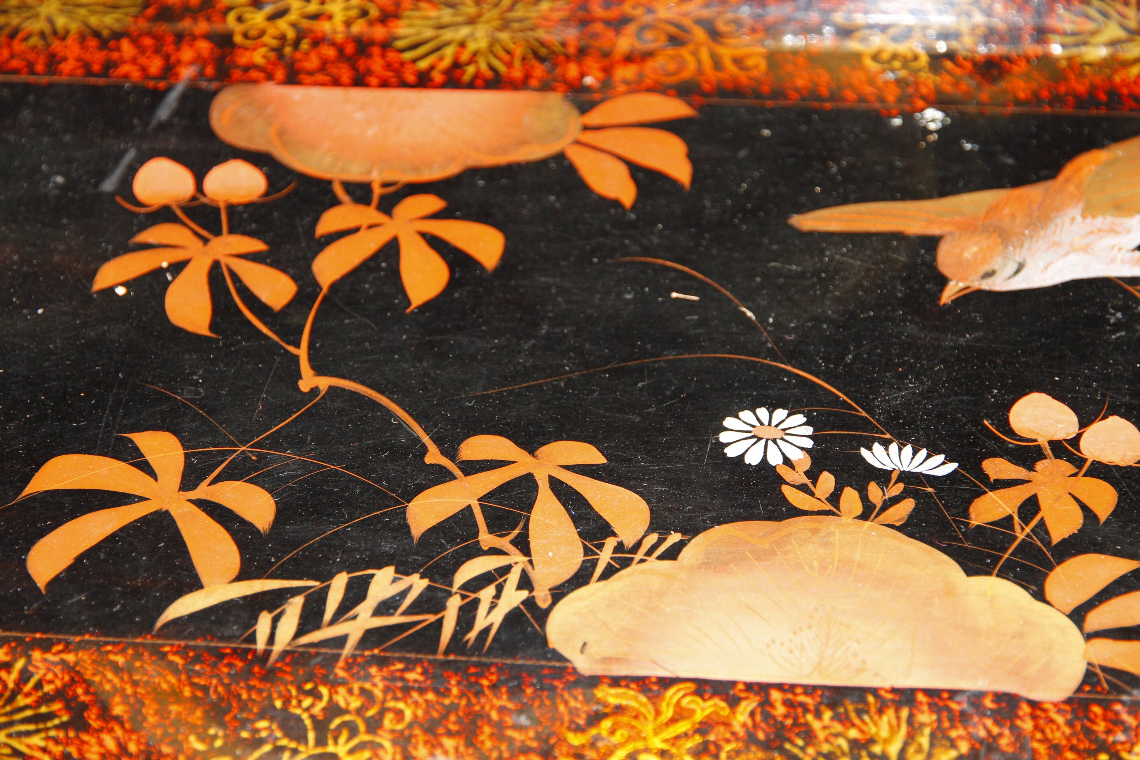 Chinese lacquered wooden tray, early 20th century