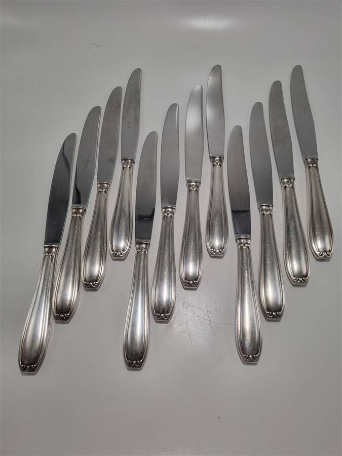 Set of 12 table knives
