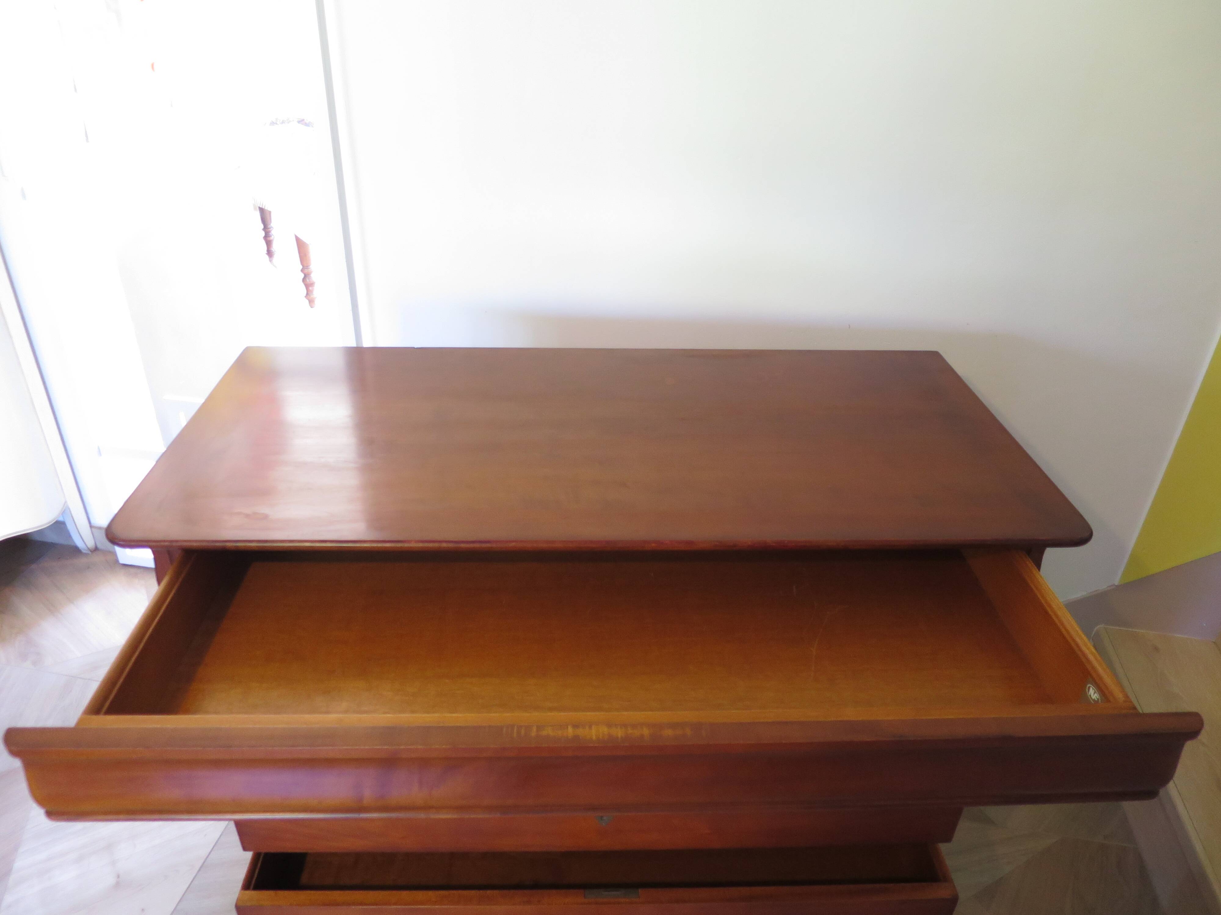 Beautiful Louis Philippe chest of drawers with 4 drawers - 3 locks - in cherry wood - 1980s
