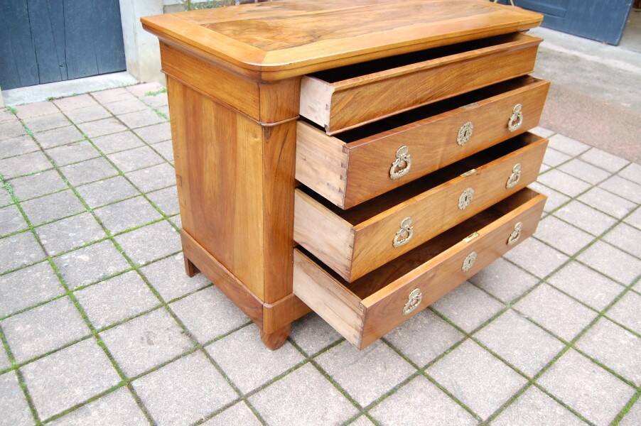 commode d époque louis philippe en noyer du 19e siécle