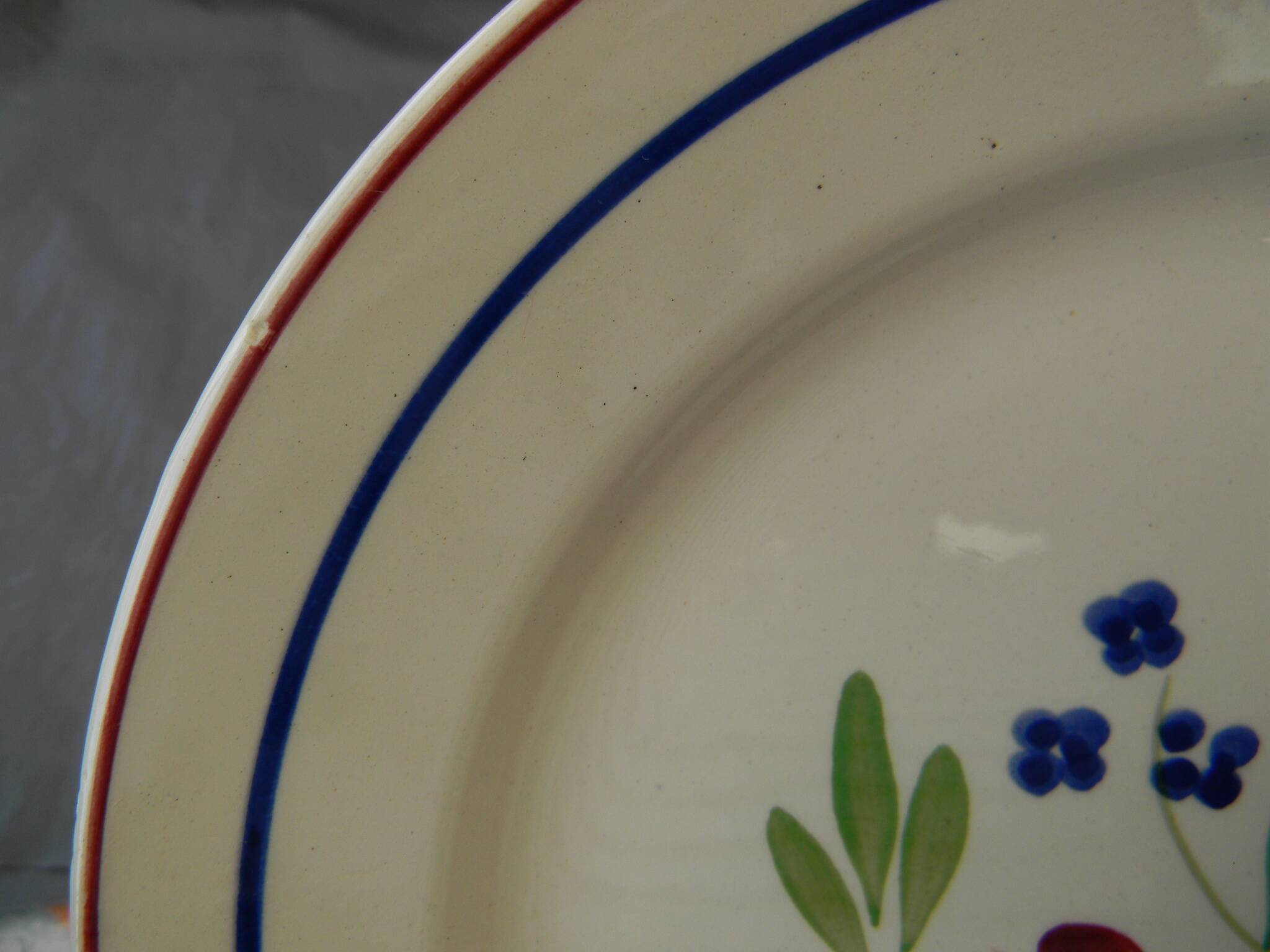 Set of 6 luneville earthenware dinner plates. bagatelle model.