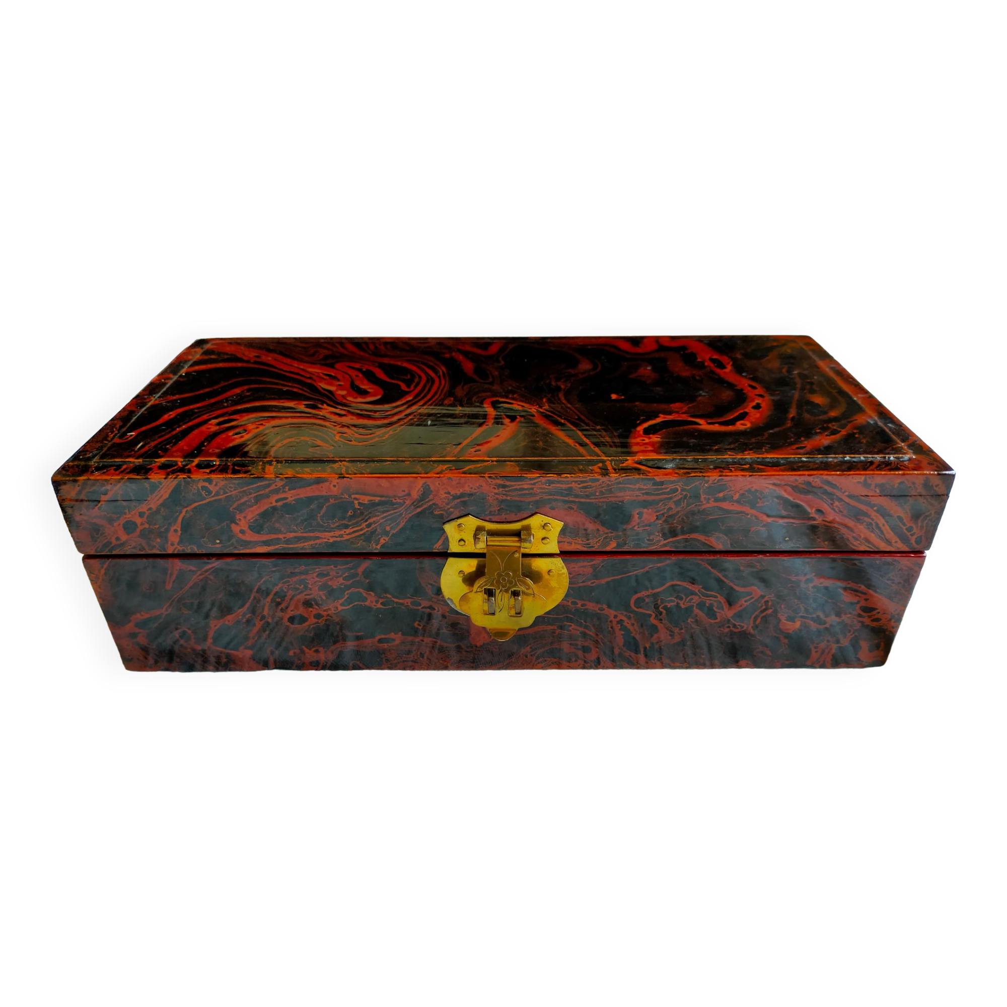 Lacquered wooden box