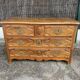 Commode Parisienne en noyer d'époque Louis XV à tiroir secret, 18 ème siècle.